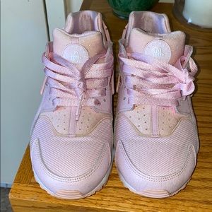 Baby Pink Hurraches!